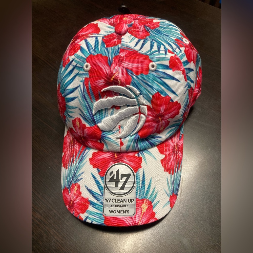 NWT Toronto Raptors Hawaiian ‘47 Brand Hat NBA Women’s Rare OSFM Adjustable